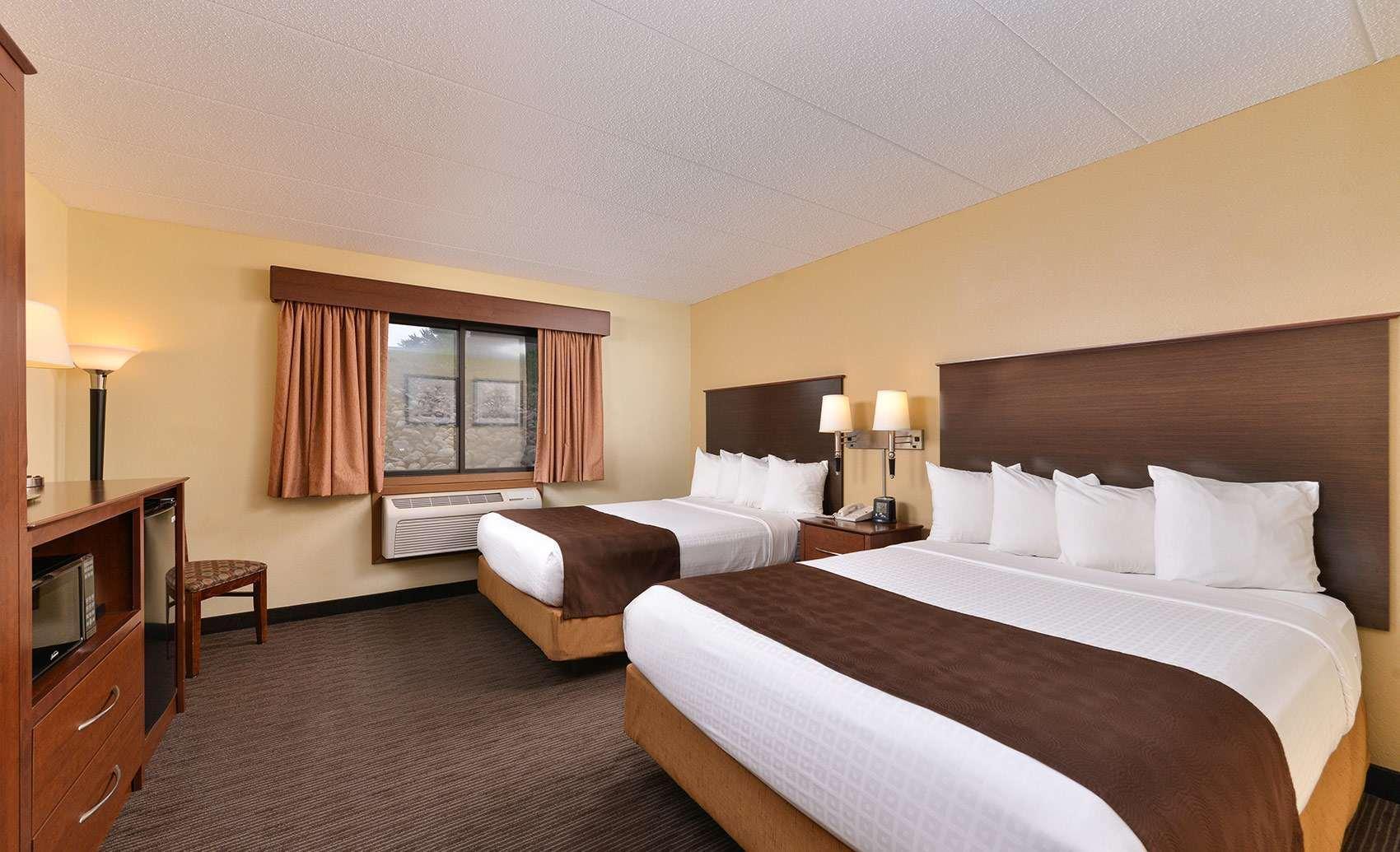 Americinn By Wyndham Fergus Falls Conference Center Экстерьер фото