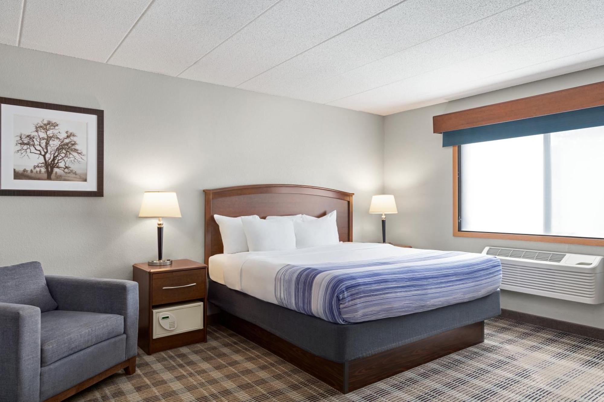 Americinn By Wyndham Fergus Falls Conference Center Номер фото