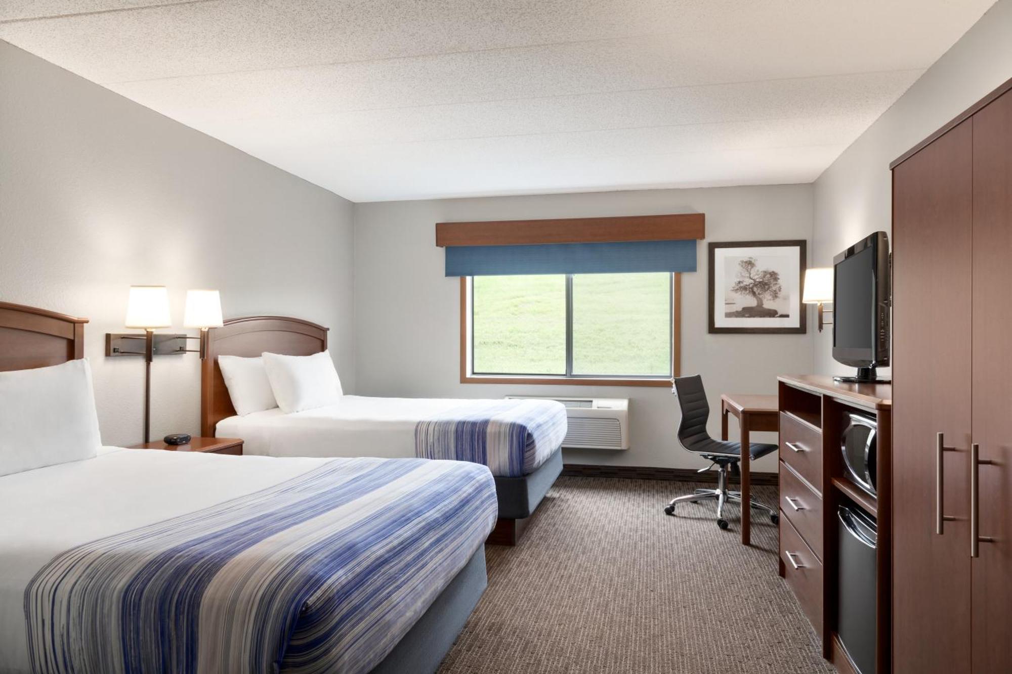 Americinn By Wyndham Fergus Falls Conference Center Номер фото